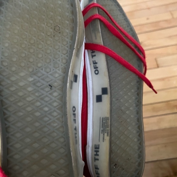 Vans Grade School Off The Wall red sneakers - Picture 6 of 9